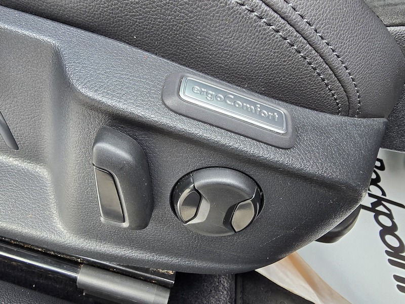 Volkswagen Passat TDI BlueMotion Tech GT - U91391