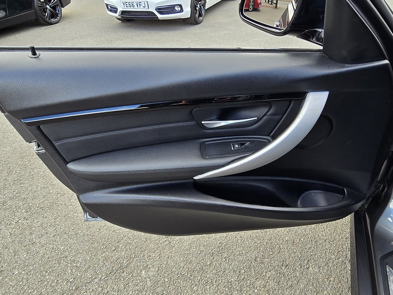 BMW 3 Series 320i M Sport - U91407