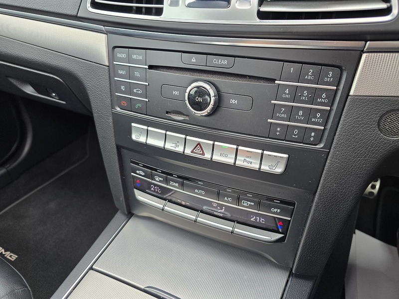 Mercedes-Benz E Class E220d AMG Line Edition - U91421