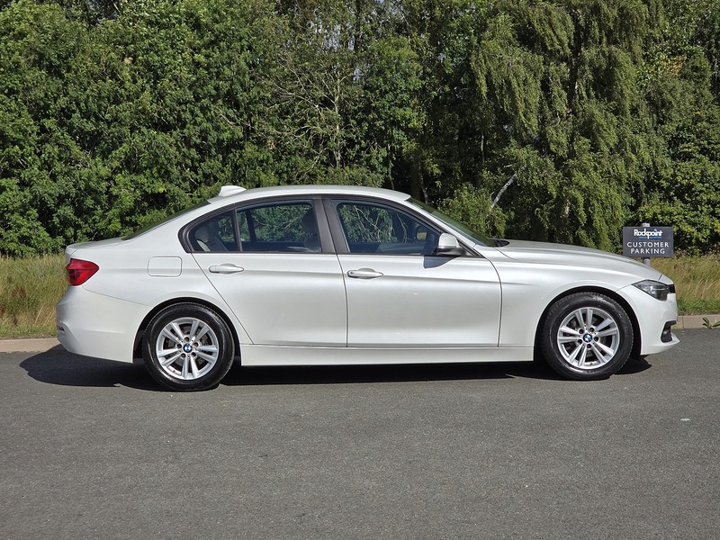 BMW 3 Series 320d ED Plus - U91427