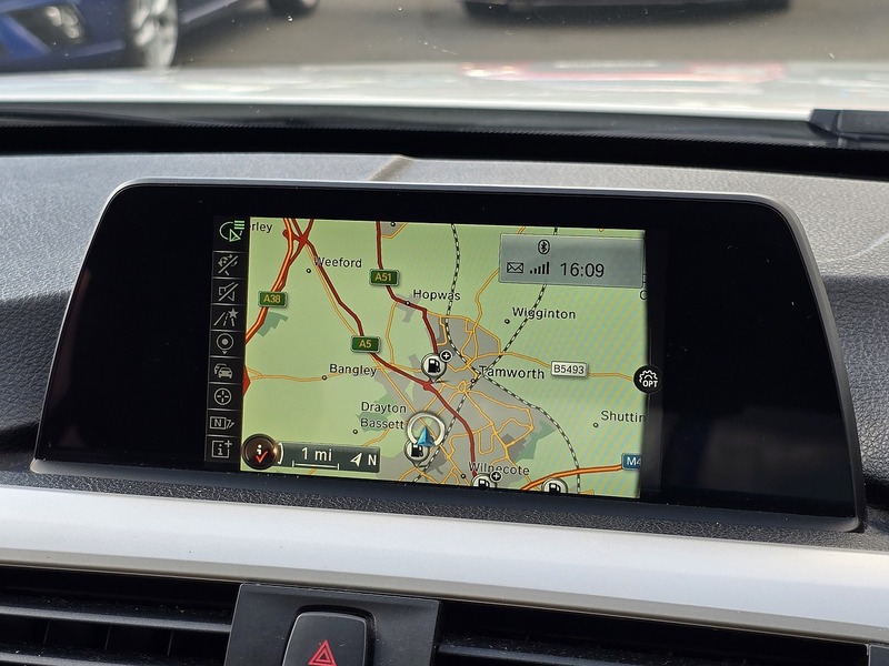 BMW 3 Series 320d ED Plus - U91427