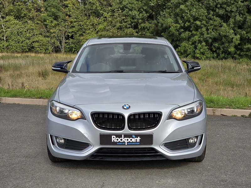 BMW 2 Series 220i SE - U91437