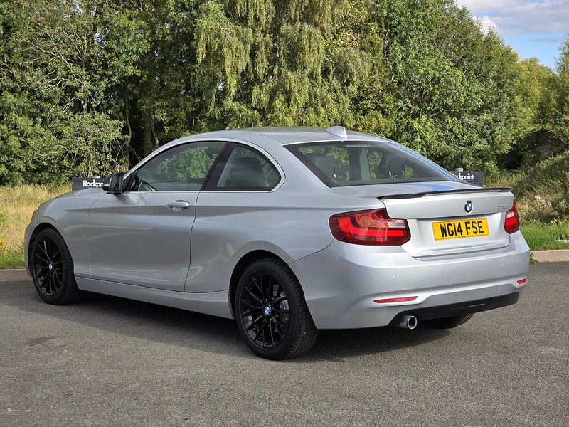 BMW 2 Series 220i SE - U91437