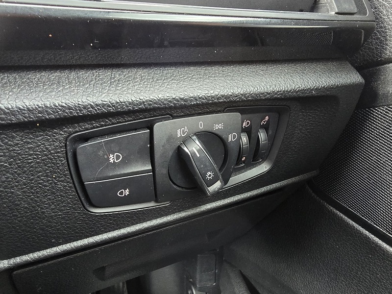 BMW 2 Series 220i SE - U91437