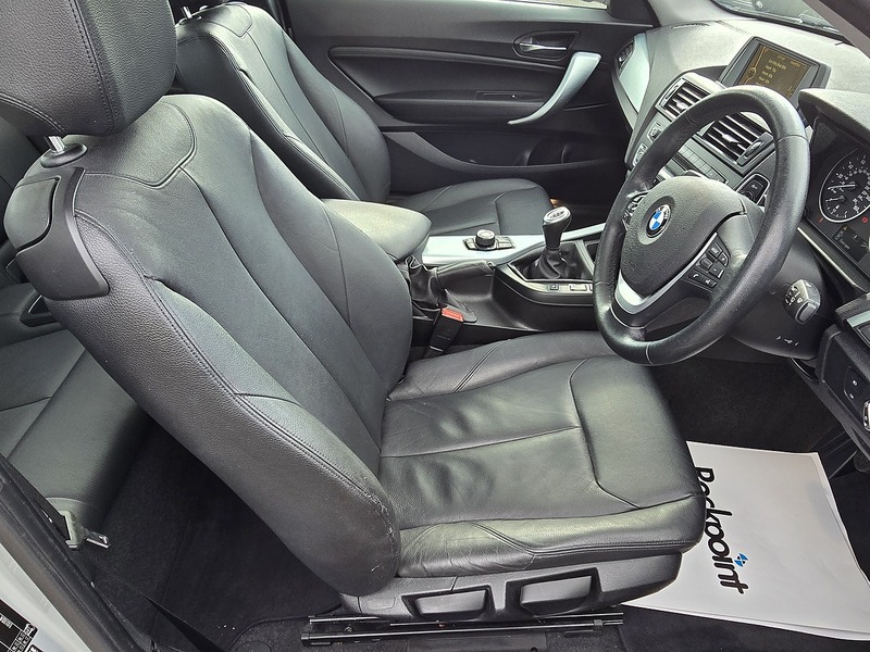 BMW 2 Series 220i SE - U91437