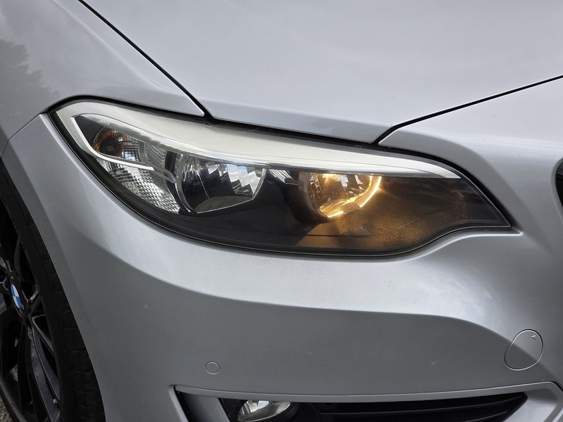 BMW 2 Series 220i SE - U91437