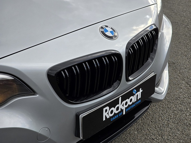 BMW 2 Series 220i SE - U91437