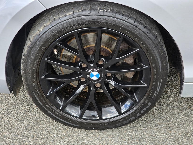 BMW 2 Series 220i SE - U91437