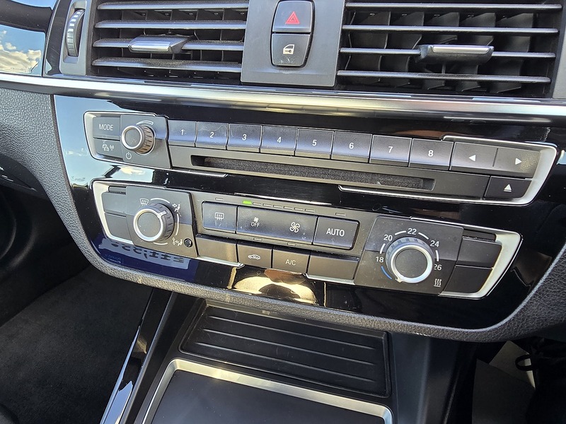 BMW 2 Series 218d Sport - U91442