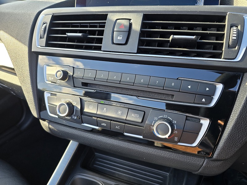 BMW 2 Series 218d M Sport - U91456