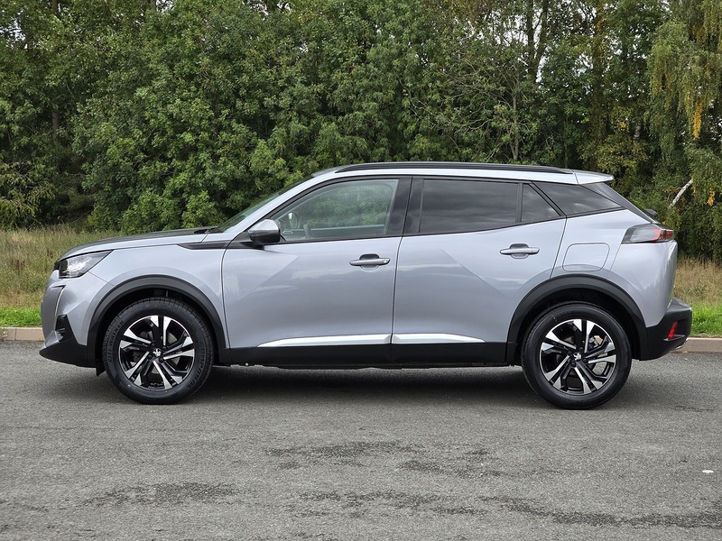 Peugeot 2008 PureTech Allure Premium - U91462