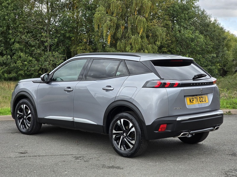 Peugeot 2008 PureTech Allure Premium - U91462