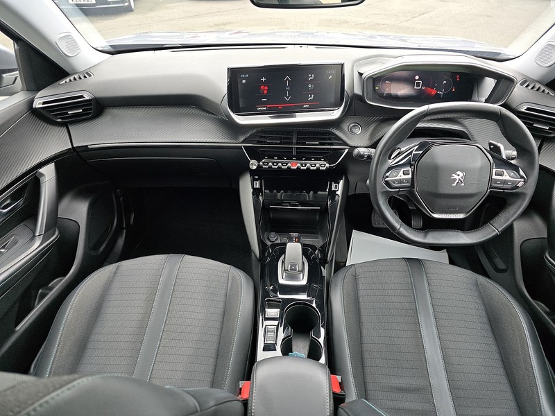 Peugeot 2008 PureTech Allure Premium - U91462