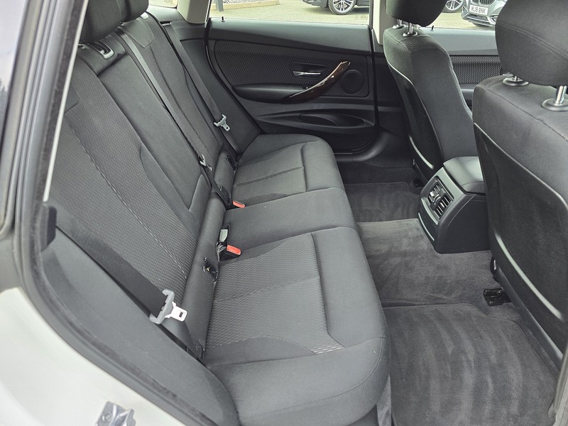 BMW 3 Series Gran Turismo 320i SE - U91467