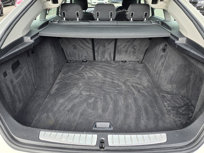 BMW 3 Series Gran Turismo 320i SE - U91467