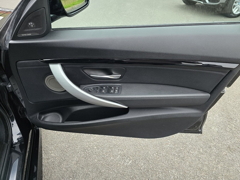 BMW 3 Series Gran Turismo 328i M Sport - U91470