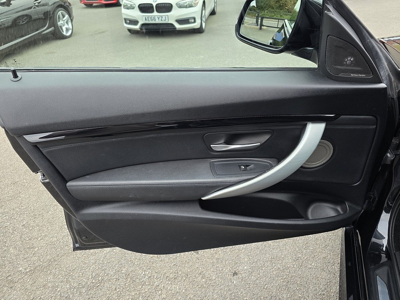 BMW 3 Series Gran Turismo 328i M Sport - U91470