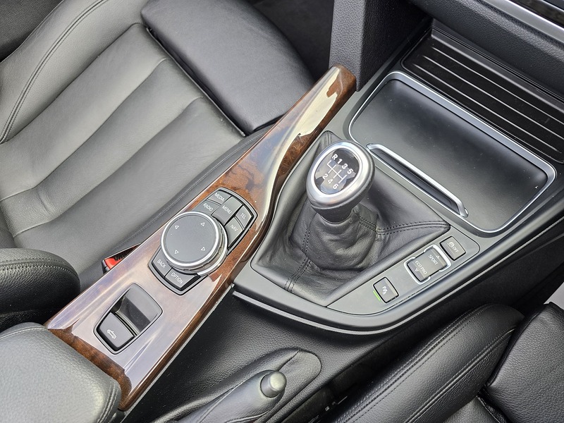 BMW 4 Series 420i Luxury - U91509