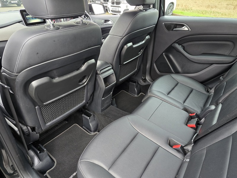 Mercedes-Benz B Class B180d SE - U91524