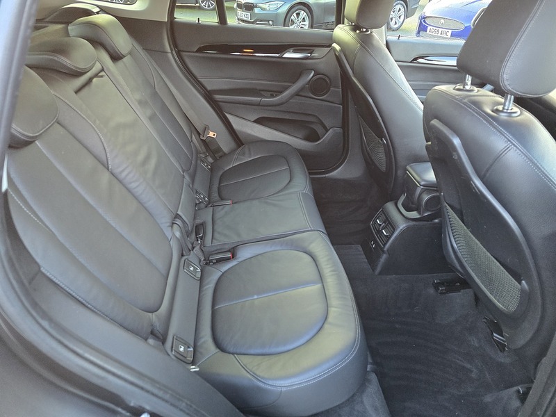 BMW X1 18i xLine - U91526