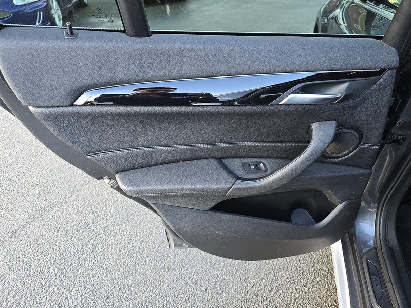 BMW X1 18i xLine - U91526