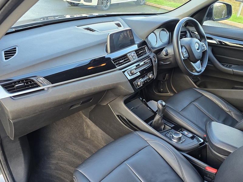 BMW X1 18i xLine - U91526