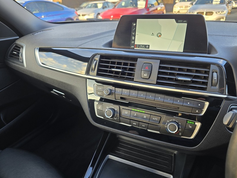 BMW 2 Series 218i M Sport - U91549