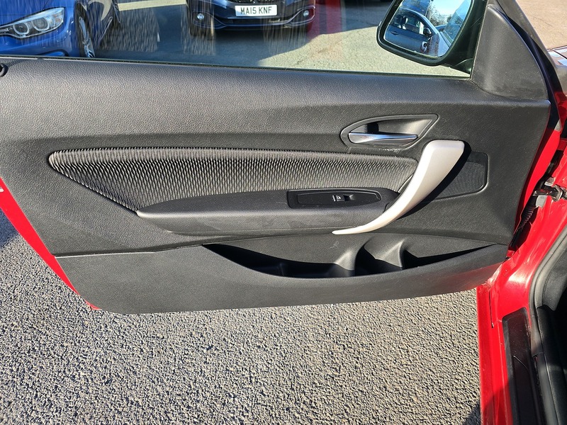 BMW 2 Series 218i SE - U91559