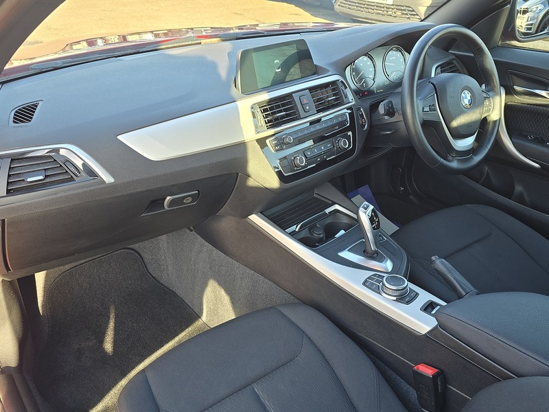 BMW 2 Series 218i SE - U91559