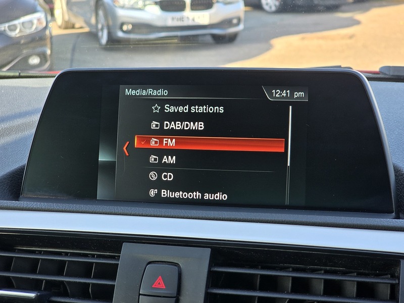 BMW 2 Series 218i SE - U91559