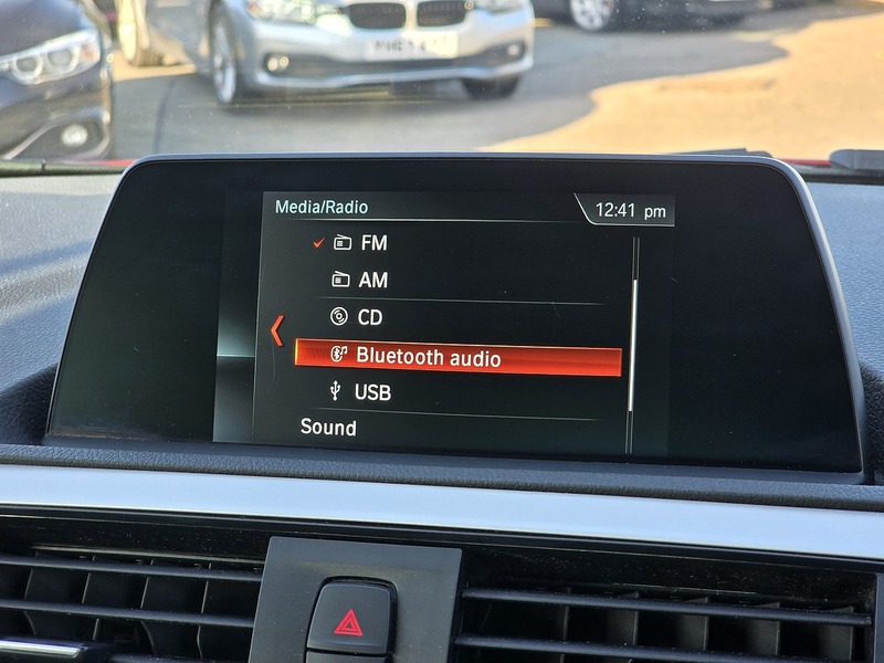 BMW 2 Series 218i SE - U91559