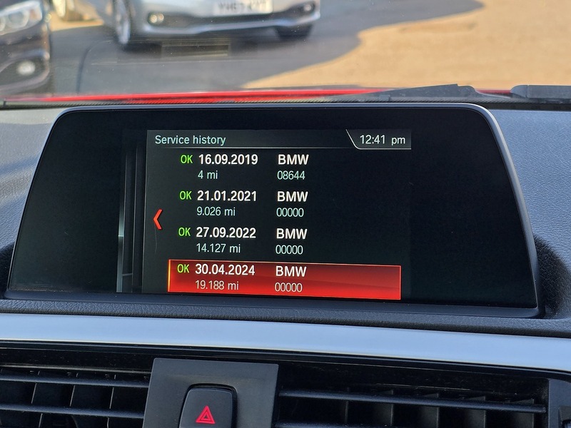 BMW 2 Series 218i SE - U91559