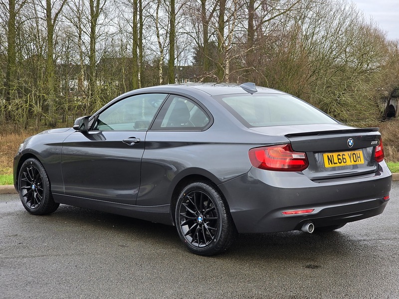 BMW 2 Series 218i SE - U91564