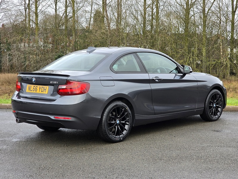 BMW 2 Series 218i SE - U91564