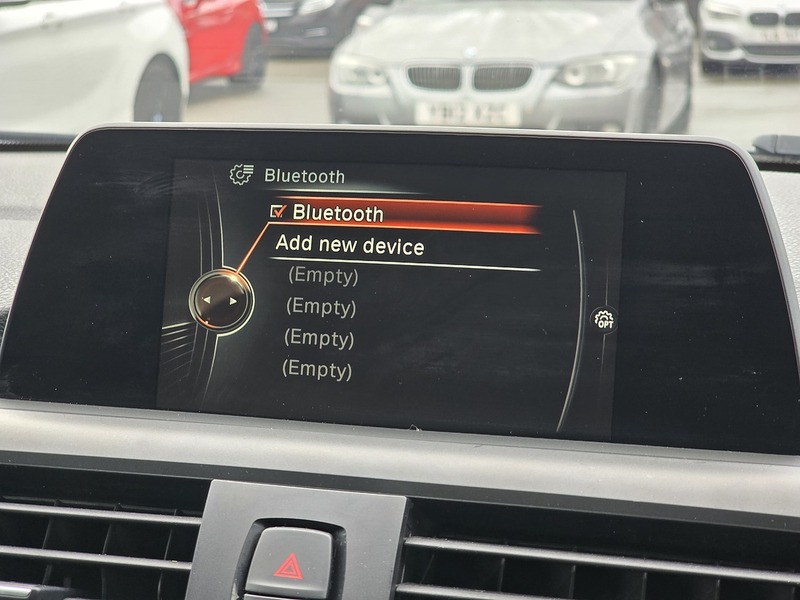 BMW 2 Series 218i SE - U91564