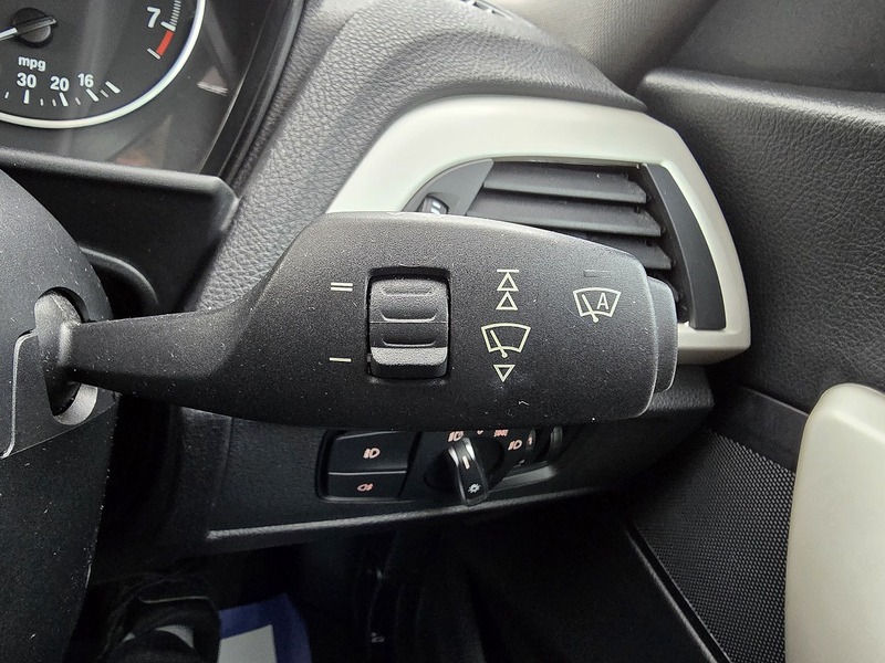 BMW 2 Series 218i SE - U91564