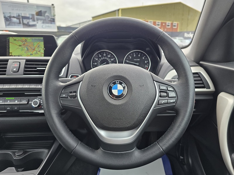BMW 2 Series 218i SE - U91564
