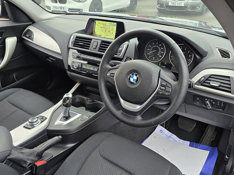 BMW 2 Series 218i SE - U91564
