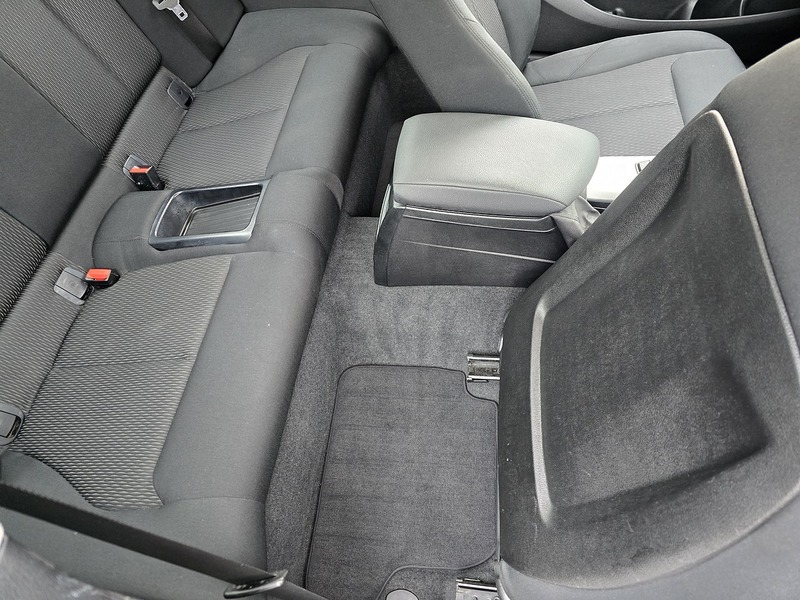 BMW 2 Series 218i SE - U91564