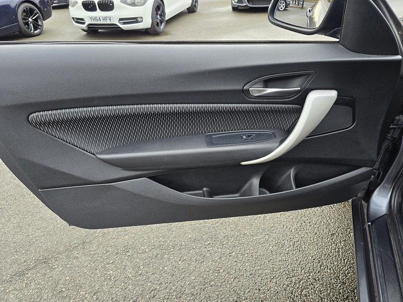 BMW 2 Series 218i SE - U91564