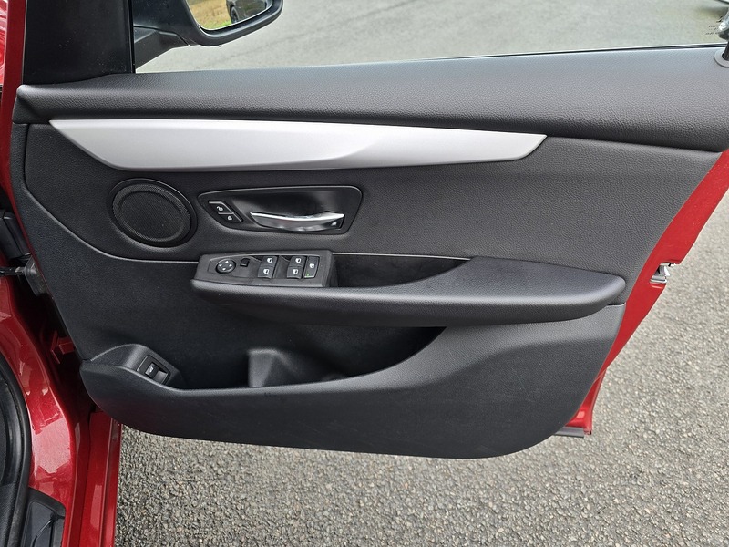 BMW 2 Series Active Tourer 218d SE - U91565