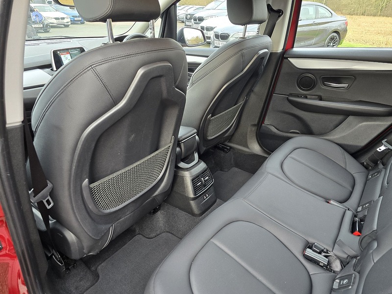 BMW 2 Series Active Tourer 218d SE - U91565