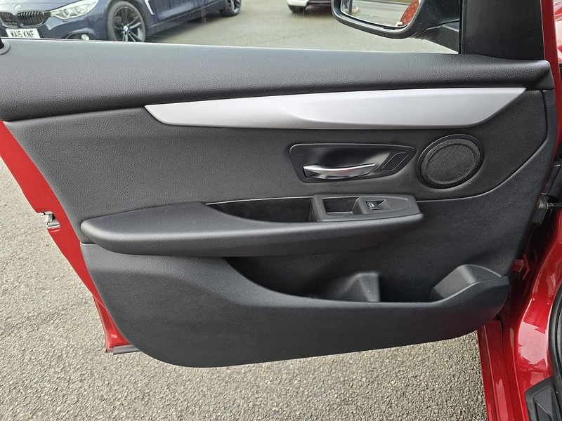 BMW 2 Series Active Tourer 218d SE - U91565