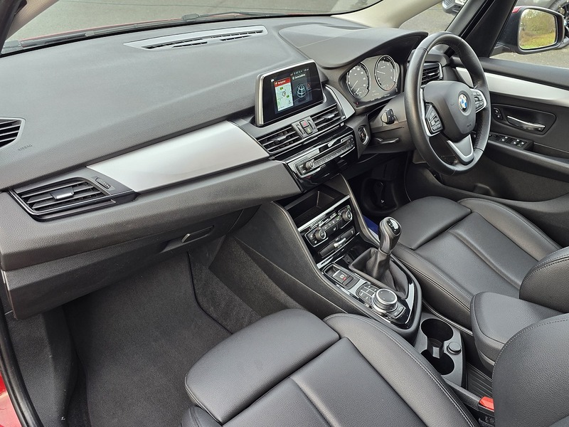 BMW 2 Series Active Tourer 218d SE - U91565