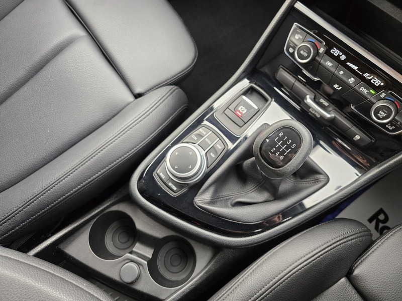 BMW 2 Series Active Tourer 218d SE - U91565