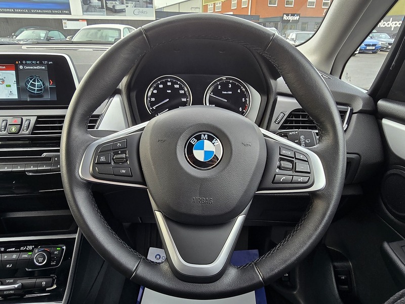 BMW 2 Series Active Tourer 218d SE - U91565