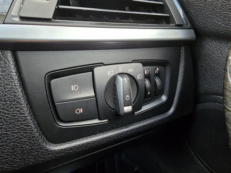 BMW 3 Series 320d Luxury - U91573