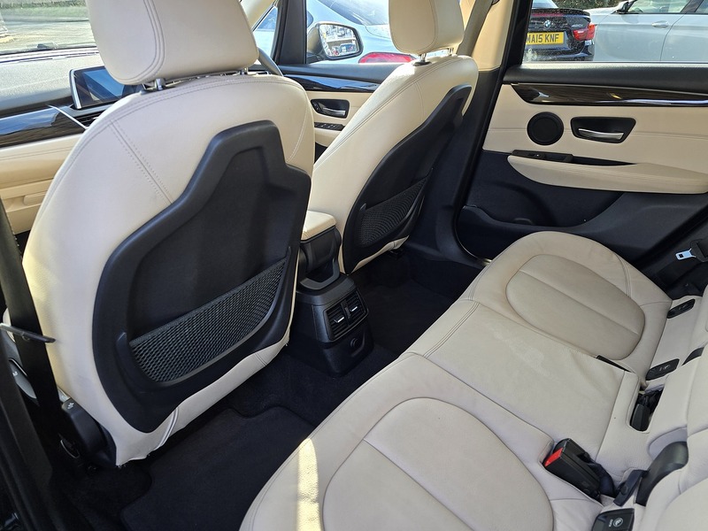 BMW 2 Series Active Tourer 218i Luxury - U91582