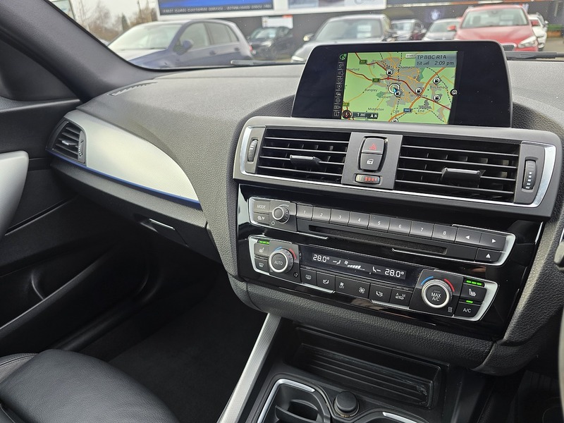 BMW 2 Series 220d M Sport - U91589