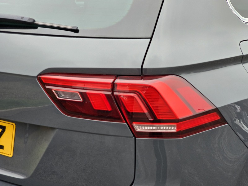 Volkswagen Tiguan TSI R-Line - U91595